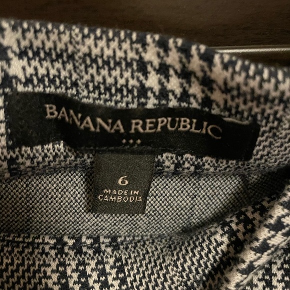 Banana Republic Skirt - Picture 2 of 3